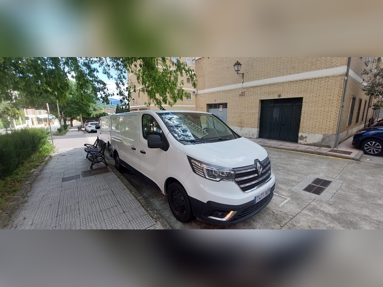 Renault Trafic 2.0 130CV foto 6